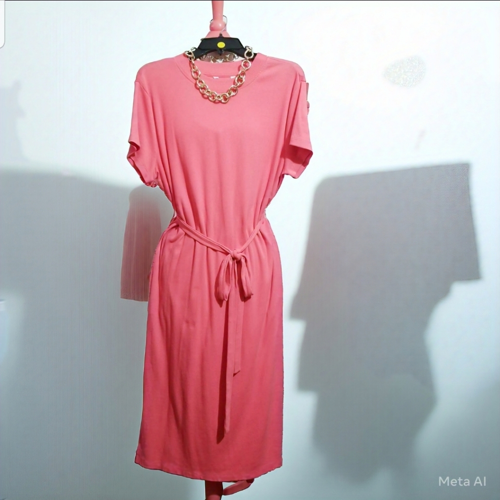Middie ribbed dress , with pockets